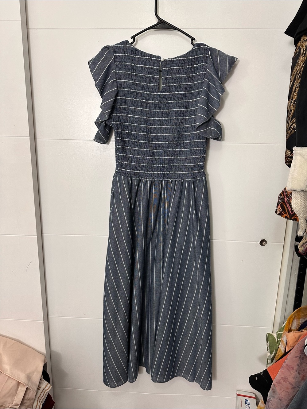 Simplee Amazon Blue Striped Smocked Midi Dress Size L -Runs Small - Picture 6 of 8
